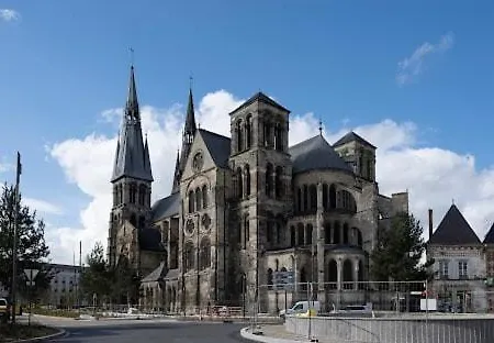 Le 19- Charmant T2 Au Coeur De Châlons-en-Champagne Extérieur photo